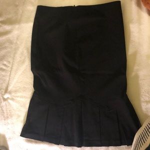 Black fitted pencil skirt size 1/2